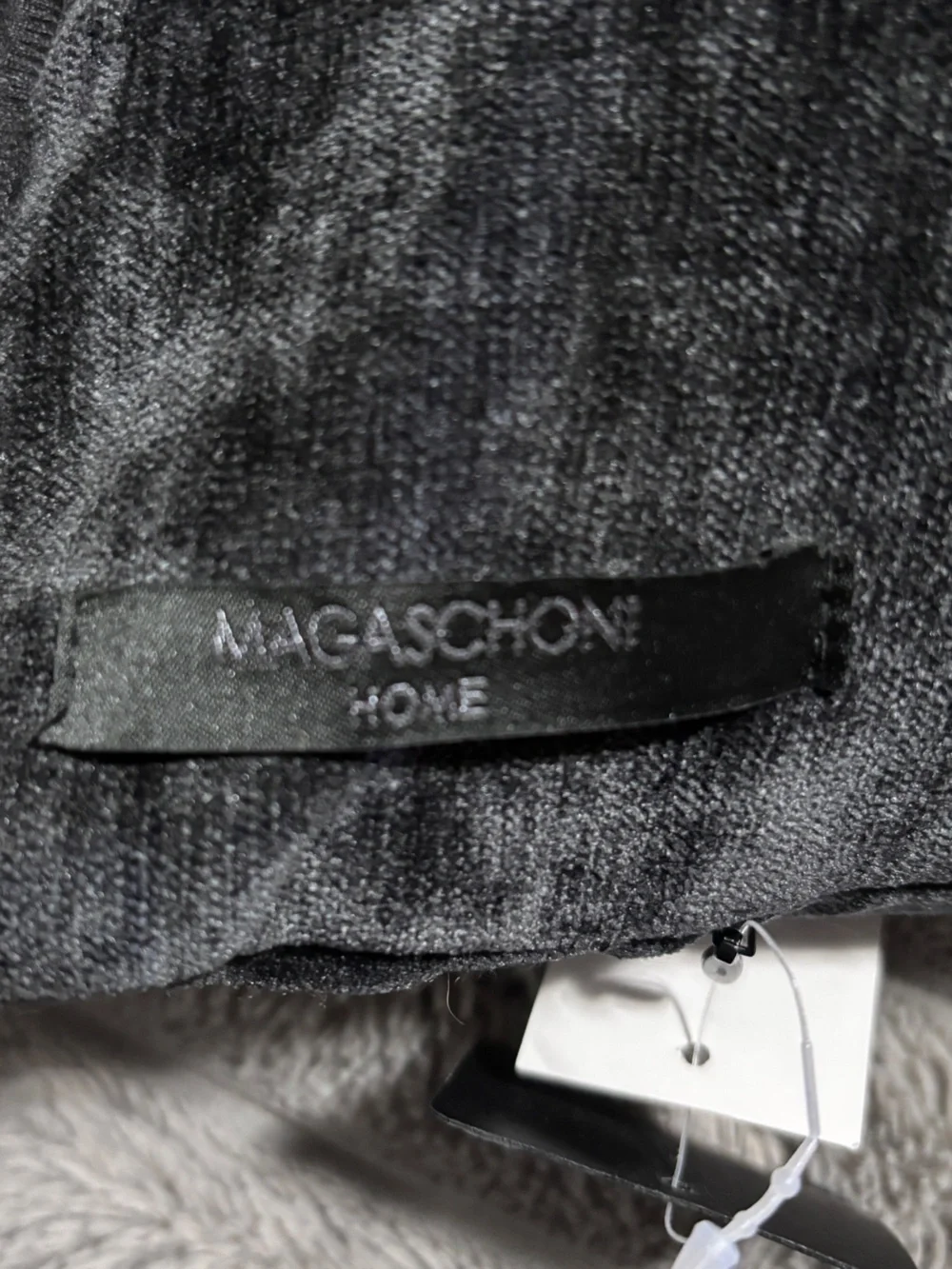 Magaschoni 🖤 nwt